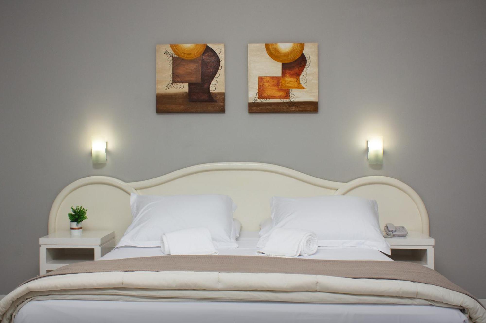 Hotel Cavera Alegrete Eksteriør billede