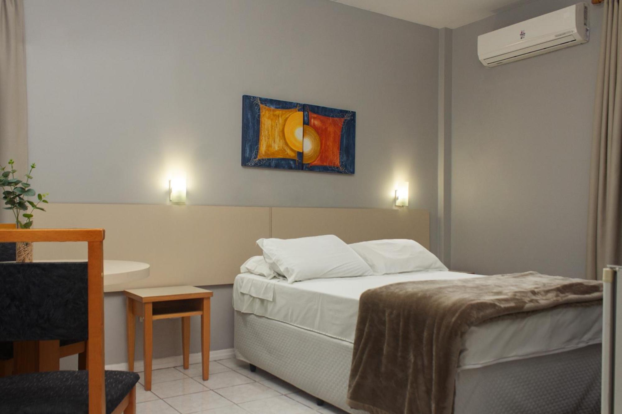 Hotel Cavera Alegrete Eksteriør billede